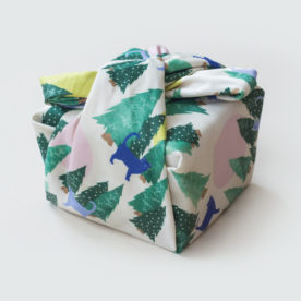 Emballage cadeau réutilisable en tissu recyclé – Moyen motif Entrechat – Paké