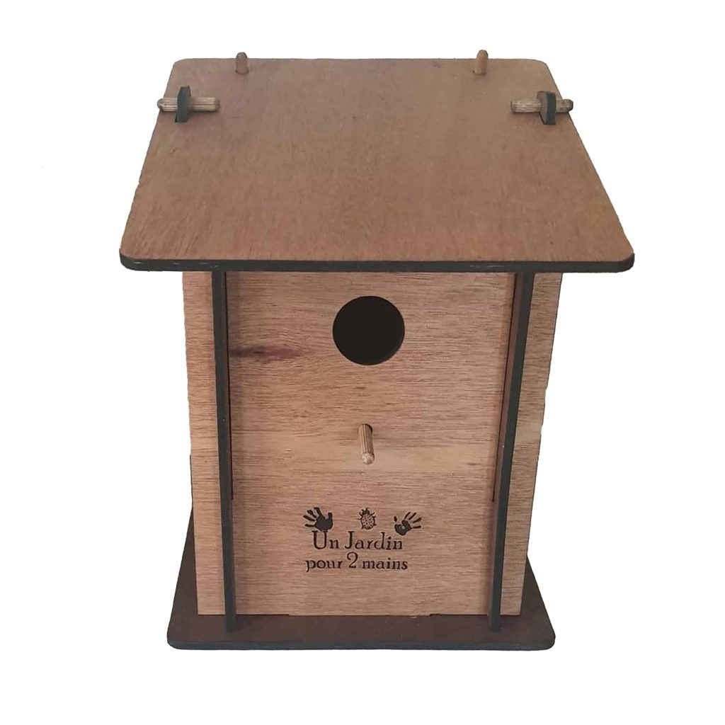 cabane à oiseaux en bois nichoir éco responsable écologique pour le jardin