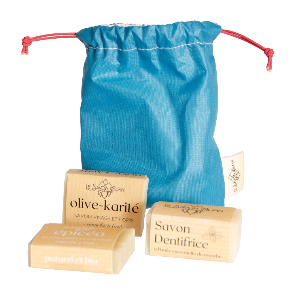 trousse de toilette randonnée, kit de toilette écologique sac upcyclé le savon alpin